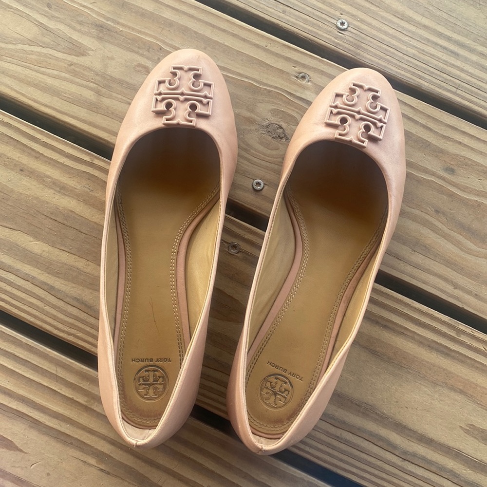 Size 11 Nude Leather Tory Burch Flats